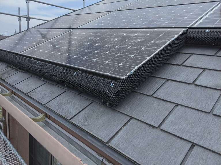 豊橋市 豊川市 太陽光発電パネル鳥よけネット取付 直営安心価格