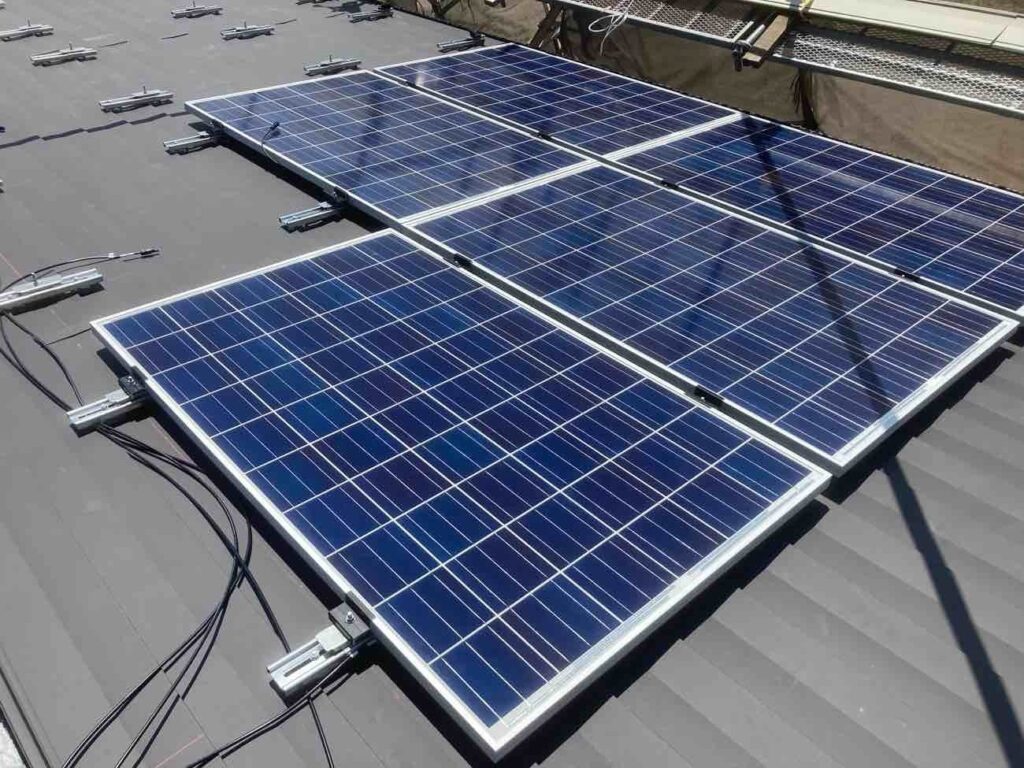 太陽光パネル　新規設置架台（屋根リフォーム用）