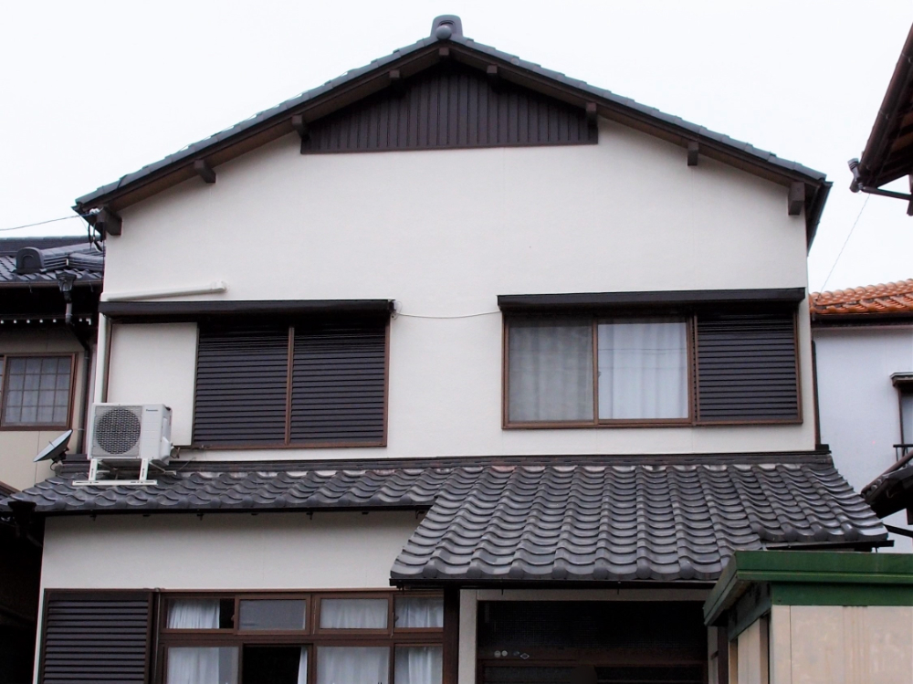 豊橋市H様邸　外壁塗装工事（ガイソーウォールフッ素4FⅡ）